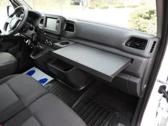 Renault Master brygadówka 180KM 120196 - fotel kierowcy