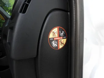 Renault Master brygadówka 145KM 055103 - konsola