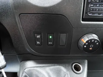 Renault Master brygadówka 130KM 727520 - konsola