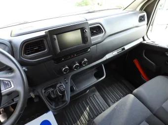 Renault Master brygadówka 135KM 326796 - radio