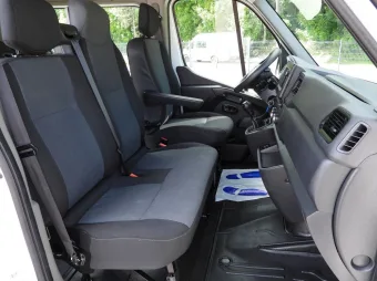 Renault Master brygadówka 135KM 459296 - schowki