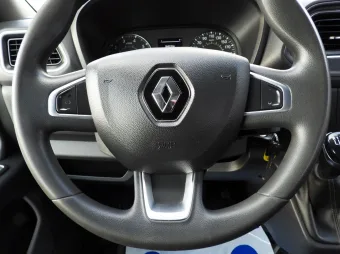 Renault Master brygadówka 145KM 081895 - siedzenia