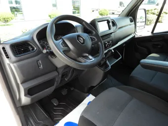 Renault Master brygadówka 135KM 459296 - srodek