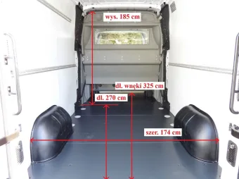 Renault Master brygadówka 135KM 326796 - tyl zabudowy