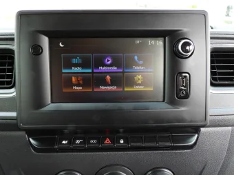Renault Master brygadówka 180KM 120196 - wnetrze