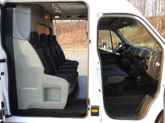 Renault Master brygadówka 130KM 734027 - wnetrze