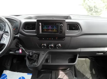 Renault Master brygadówka 140KM 887752 - wnetrze