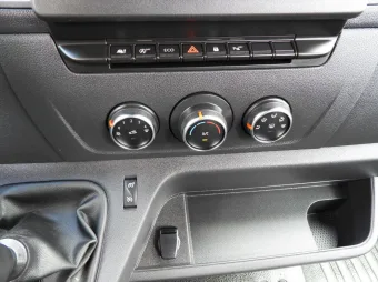 Renault Master brygadówka 165KM 434867 - wyposazenie