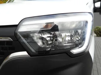 Renault Master chłodnia furgon 135KM 878125 - detal