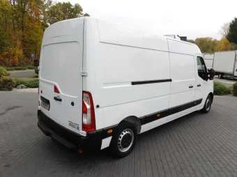 Renault Master chłodnia furgon 135KM 878125 - fotele