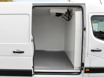 Renault Master chłodnia furgon 135KM 878125 - kabina
