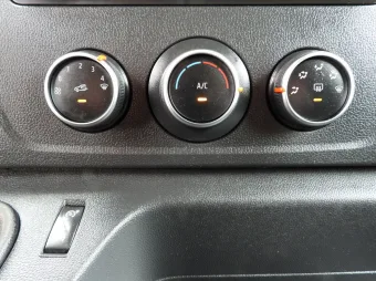 Renault Master chłodnia furgon 135KM 878125 - pasazer