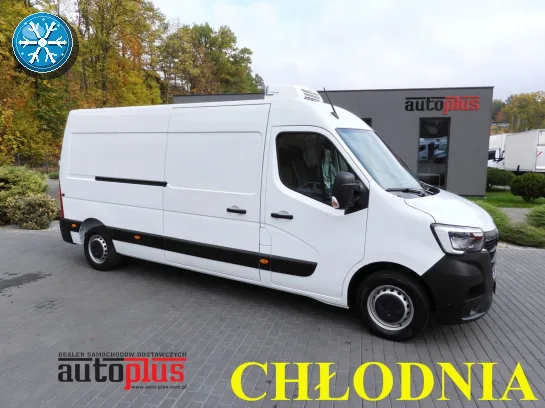 Renault Master chłodnia furgon 135KM 878125 - przod