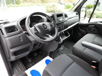 Renault Master chłodnia furgon 135KM 878125 - srodek
