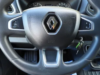 Renault Master chłodnia kontener 8 palet 165KM 318007 - fotele