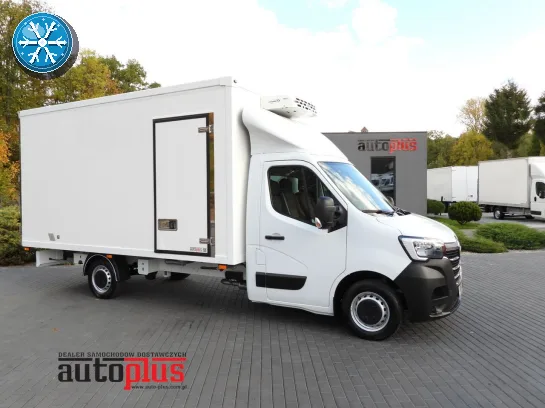 Renault Master chłodnia kontener 8 palet 165KM 318007 - przod