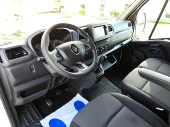 Renault Master chłodnia kontener 8 palet 165KM 318007 - srodek