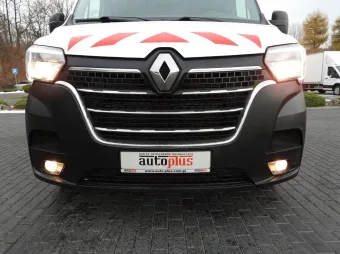 Renault Master doka skrzynia 150KM 190925 - bok zabudowy