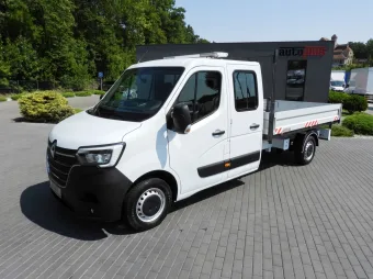 Renault Master doka trojstronna 165KM 035540 - kokpit