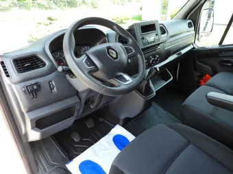 Renault Master doka trojstronna 165KM 035540 - srodek