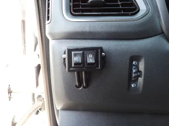 Renault Master doka trojstronna 165KM 035540 - wyposazenie