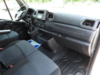 Renault Master doka trojstronna 165KM 035540 - wyposazenie