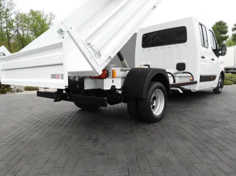 Renault Master doka wywrotka 130KM 572737 - kabina kierowcy