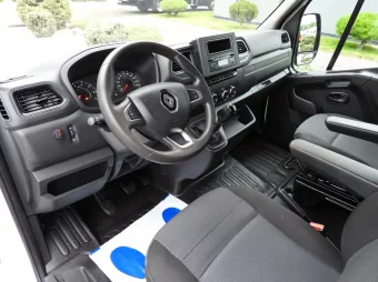 Renault Master doka wywrotka 130KM 572737 - środek