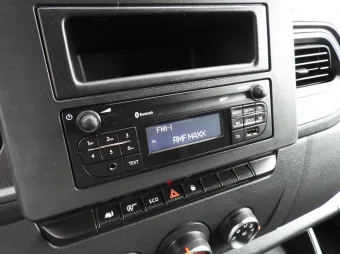 Renault Master doka wywrotka 130KM 572737 - wyposażenie