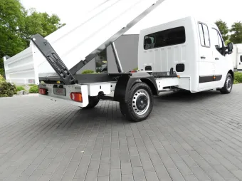 Renault Master doka wywrotka 145KM 485039 - detal