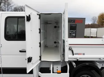 Renault Master doka wywrotka 145KM 821320 - detal