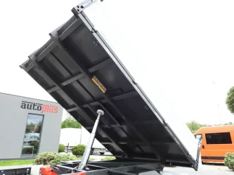Renault Master doka wywrotka 145KM 485039 - kokpit