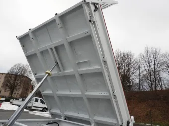 Renault Master doka wywrotka 145KM 821320 - radio