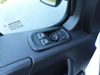 Renault Master doka wywrotka 165KM 918732 - siedzenia