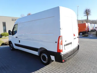 Renault Master furgon chłodnia 150KM 819306 - bok tyl