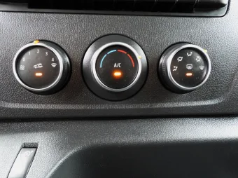 Renault Master furgon chłodnia 150KM 419816 - detal