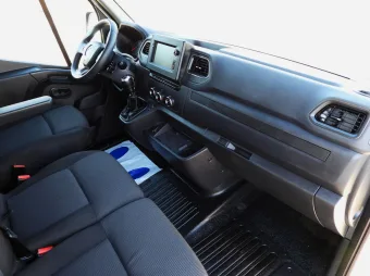Renault Master furgon chłodnia 150KM 819306 - fotel kierowcy