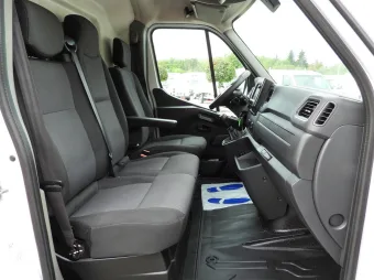 Renault Master furgon chłodnia 150KM 694588 - fotel pasazera