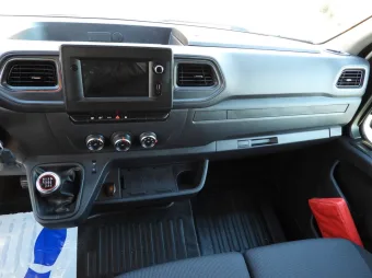 Renault Master furgon chłodnia 150KM 132594 - fotele