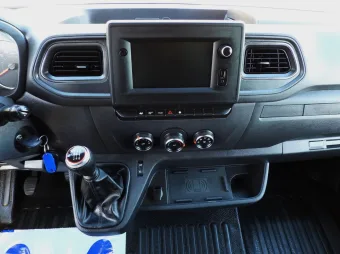 Renault Master furgon chłodnia 150KM 819306 - fotele