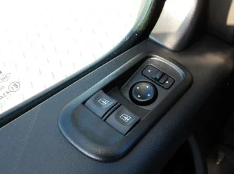Renault Master furgon chłodnia 150KM 819306 - kierownica