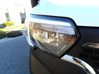 Renault Master furgon chłodnia 150KM 132594 - kokpit