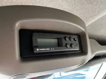 Renault Master furgon chłodnia 150KM 819306 - lewarek