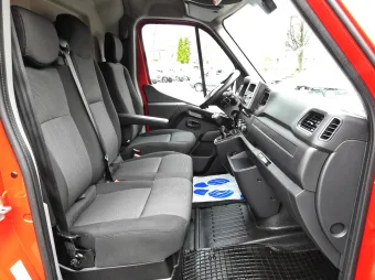 Renault Master furgon chłodnia 135KM 634609 - pasazer
