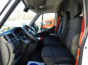 Renault Master furgon chłodnia 150KM 819306 - radio
