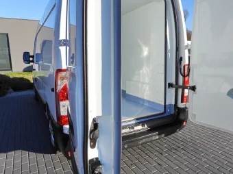 Renault Master furgon chłodnia 150KM 132594 - siedzenia
