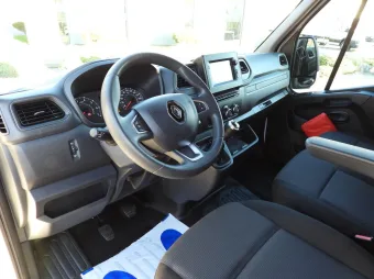 Renault Master furgon chłodnia 150KM 132594 - srodek
