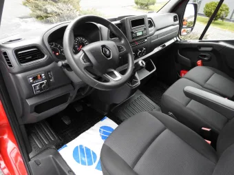 Renault Master furgon chłodnia 135KM 634609 - srodek