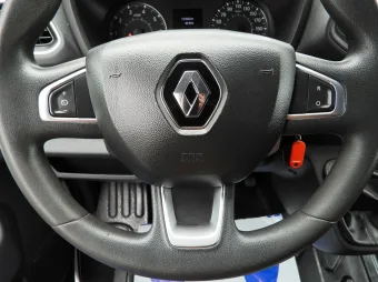 Renault Master furgon chłodnia 135KM 884819 - wnetrze