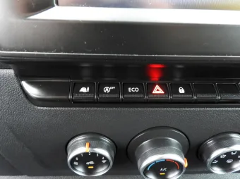 Renault Master furgon chłodnia 150KM 419816 - wyposazenie